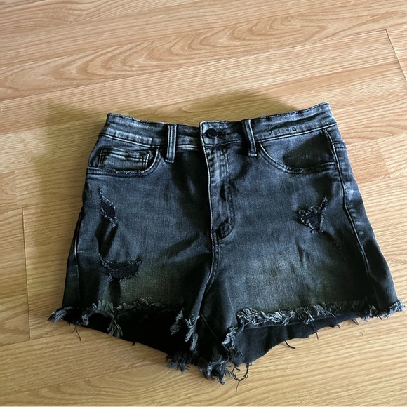 Flying Monkey Black Distressed Jean Shorts Size 28 - Picture 1 of 8